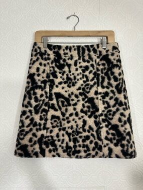 Ann Taylor fuzzy cheetah print mini skirt fully lined